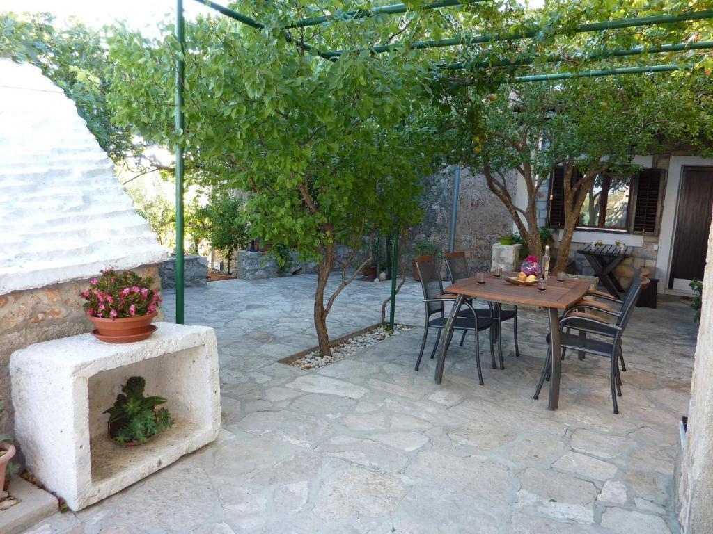 Paradise Stone Apartments Bol Dış mekan fotoğraf