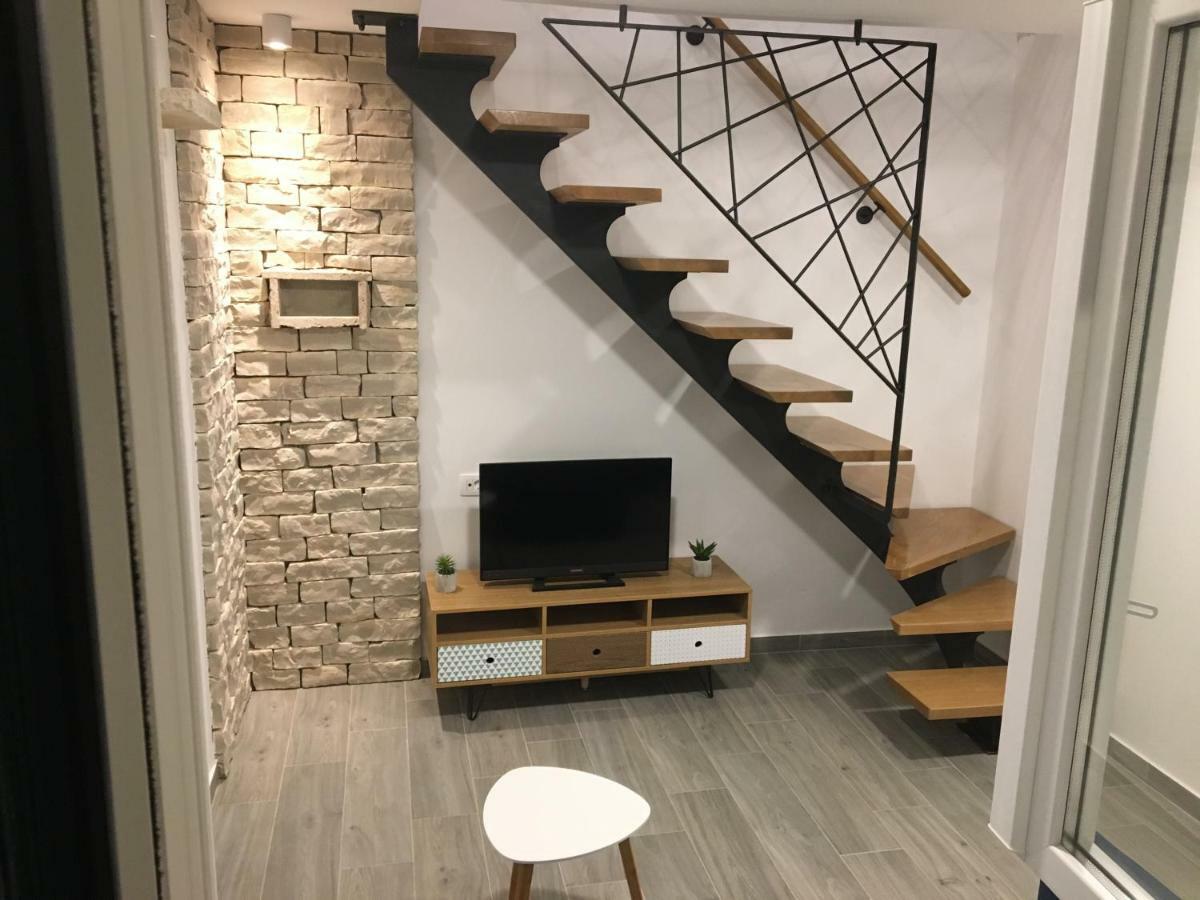 Paradise Stone Apartments Bol Dış mekan fotoğraf