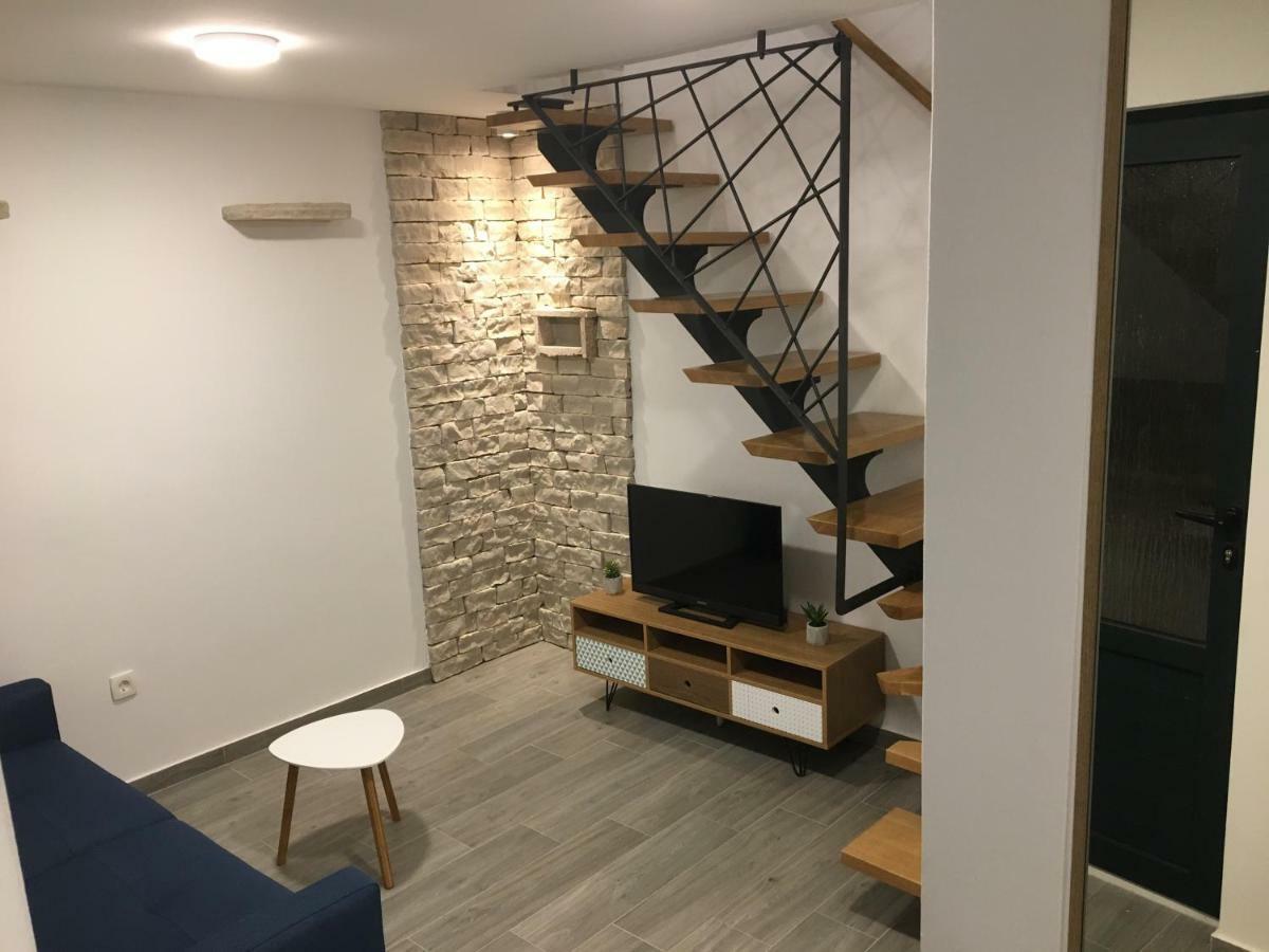 Paradise Stone Apartments Bol Dış mekan fotoğraf